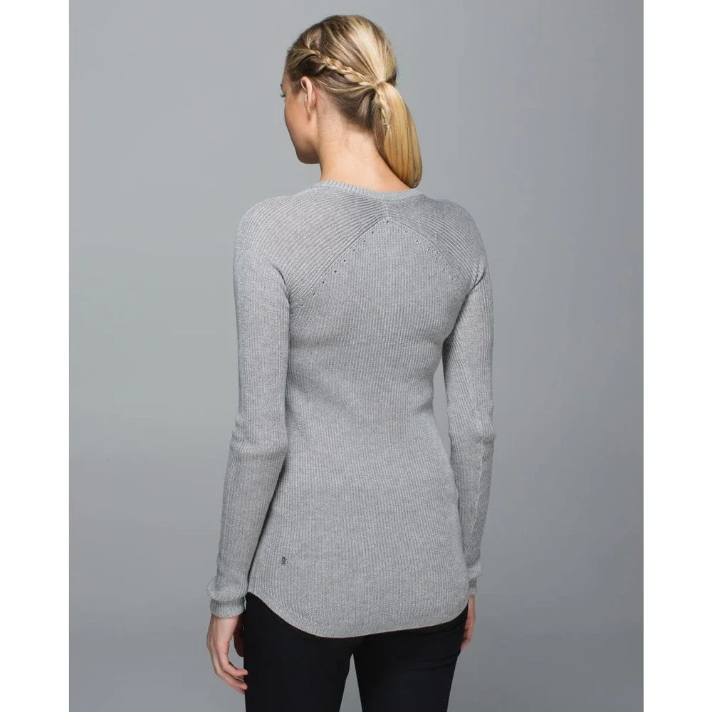 Lululemon Cabin Yogi Long Sleeve Pullover Sweater Heathered Grey Crewneck Size 0